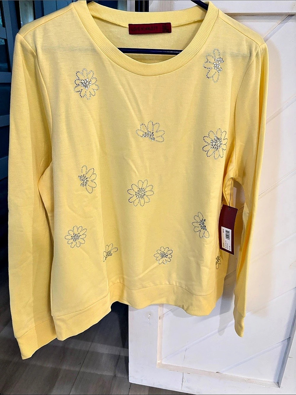 Love Scarlett Crystal Floral Embellished Sweatshirt Yellow Large - Picture 3 of 6
